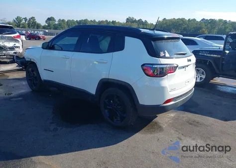 2021 Jeep Compass Altitude Fwd z USA, uszkodzony, nr VIN 3C4NJCBBXMT526941